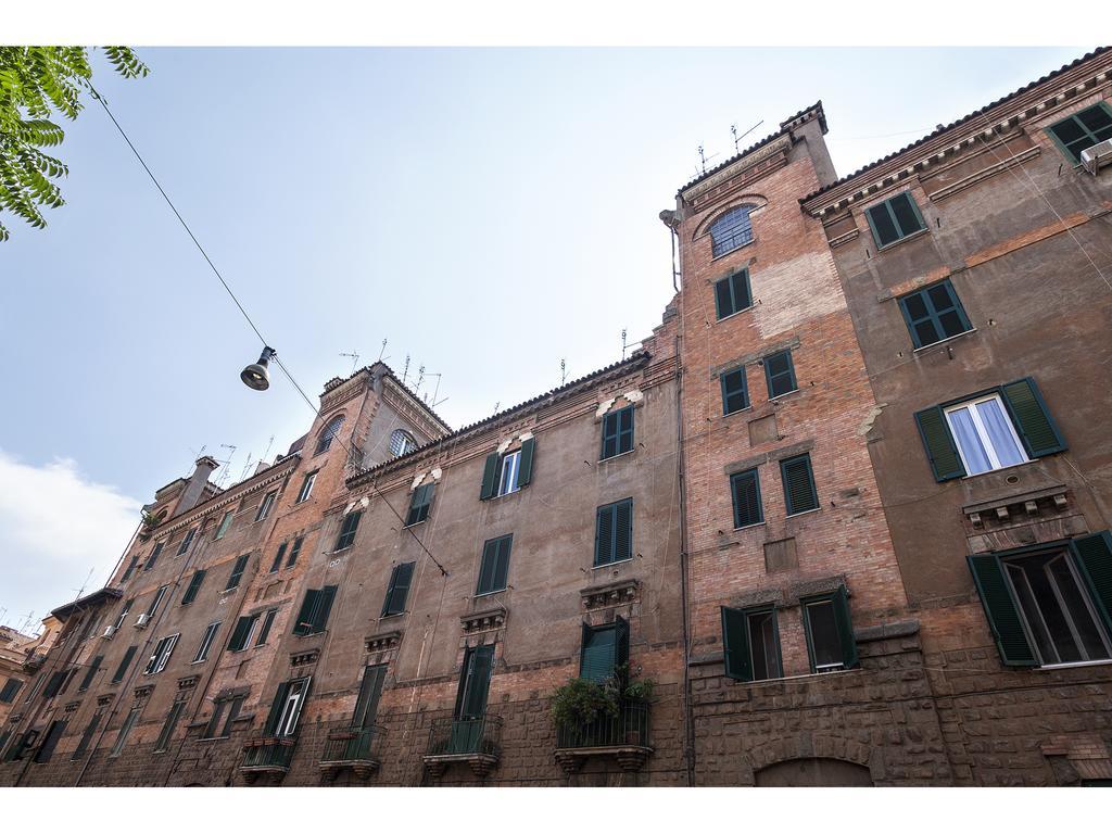 Dimora Del Papa * Rome